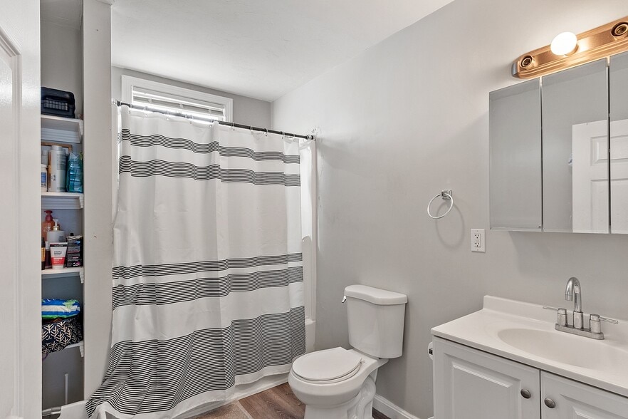 More Photos Of 36-38 Houghton St, Worcester Apartments For Sale