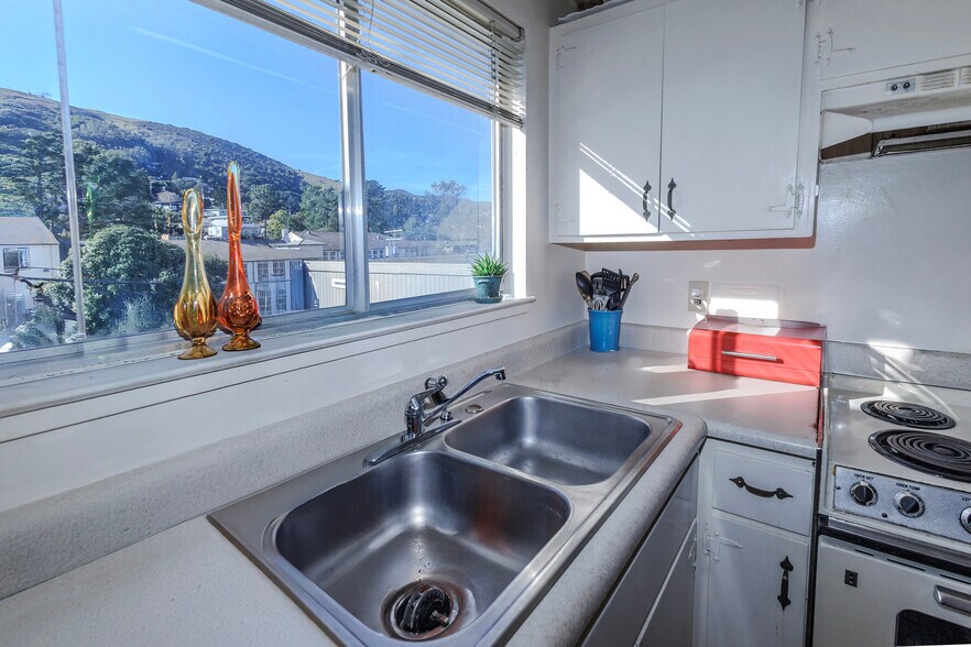 More Photos Of 693 San Bruno Ave, Brisbane Apartments For Sale