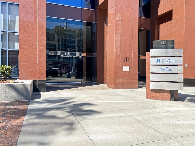 More Photos Of 111 W Ocean Blvd, Long Beach Coworking Space