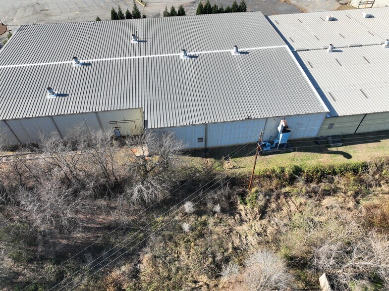 More Photos Of 110 Thermoid Way, Salisbury Manufacturing For Sale