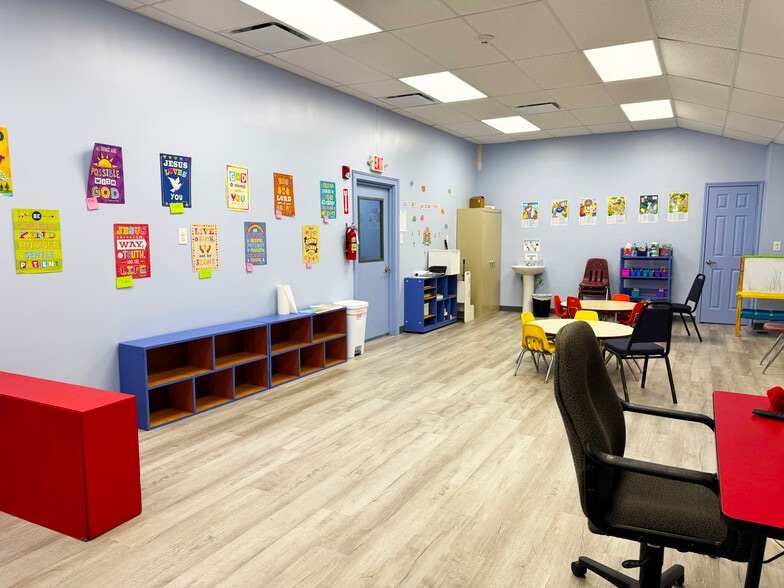 More Photos Of 7400 Eldridge Pky, Houston Schools For Sale