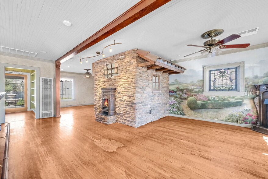 More Photos Of 41955 Main St, Temecula Freestanding For Sale