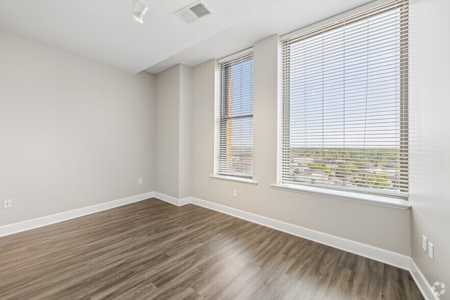 More Photos Of 272 E Main St, Rochester Apartments For Sale