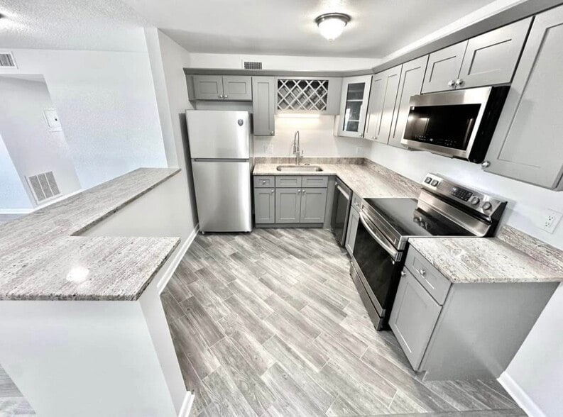 More Photos Of 4400 1st St N, Saint Petersburg Apartments For Sale