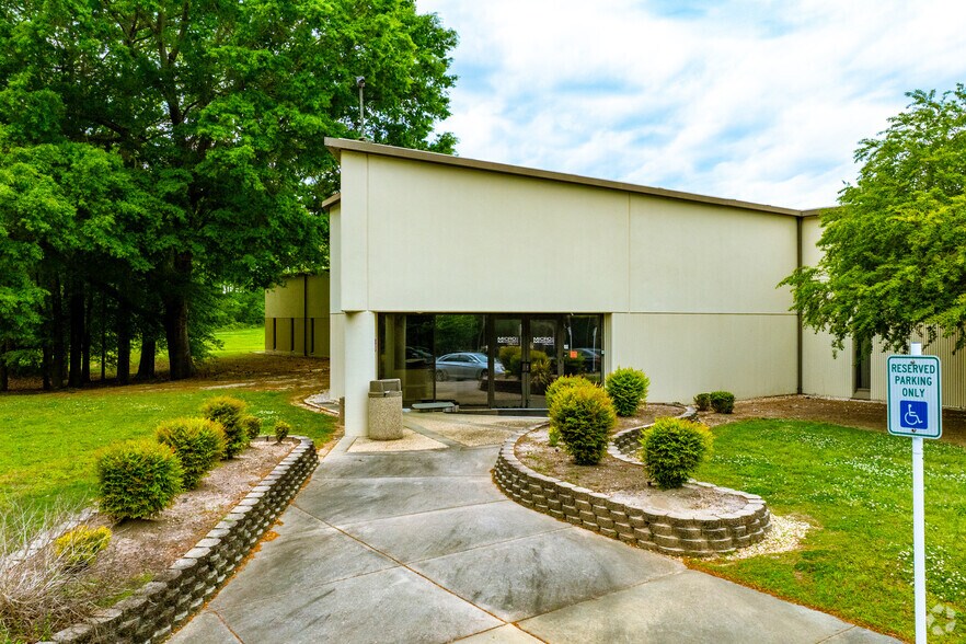 More Photos Of 951 Wendell Blvd, Wendell Manufacturing For Sale