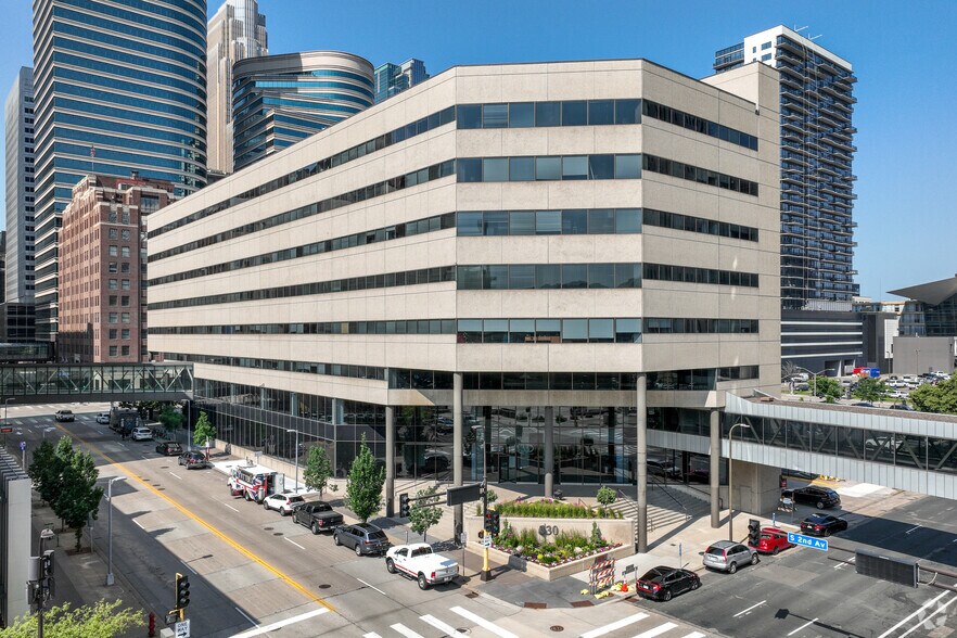 More Photos Of 330 2nd Ave S, Minneapolis Office For Lease