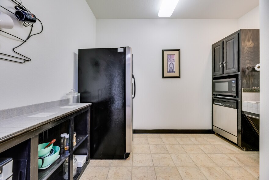 More Photos Of 5172 Village Creek Dr, Plano Medical For Sale