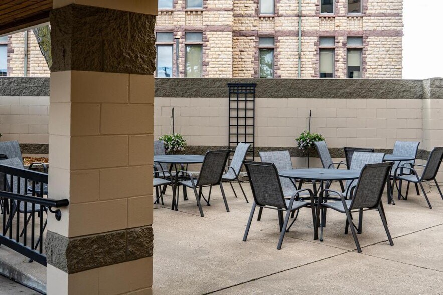 More Photos Of 157 W 3rd St, Winona Apartments For Sale