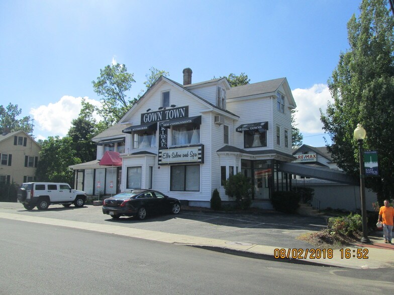 More Photos Of 642 East Ave, Warwick Storefront Retail Office For Sale