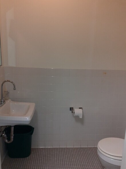 More Photos Of 505 NYS RTE 208, Monroe Office For Sale