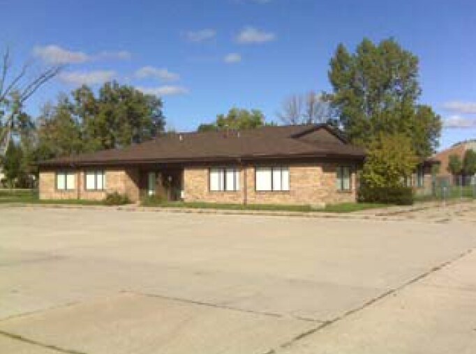 More Photos Of 19865 15 Mile Rd, Clinton Township Office For Lease