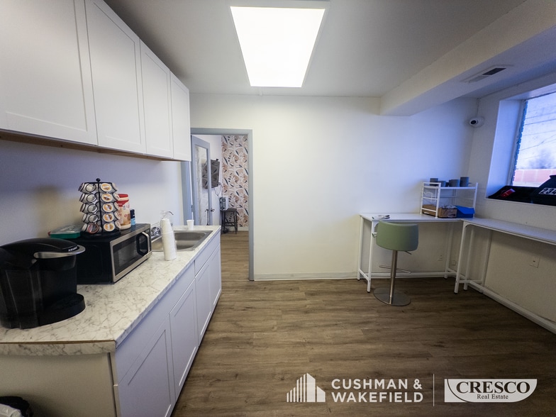 More Photos Of 23432-23420 Lakeland Blvd, Euclid Manufacturing For Sale