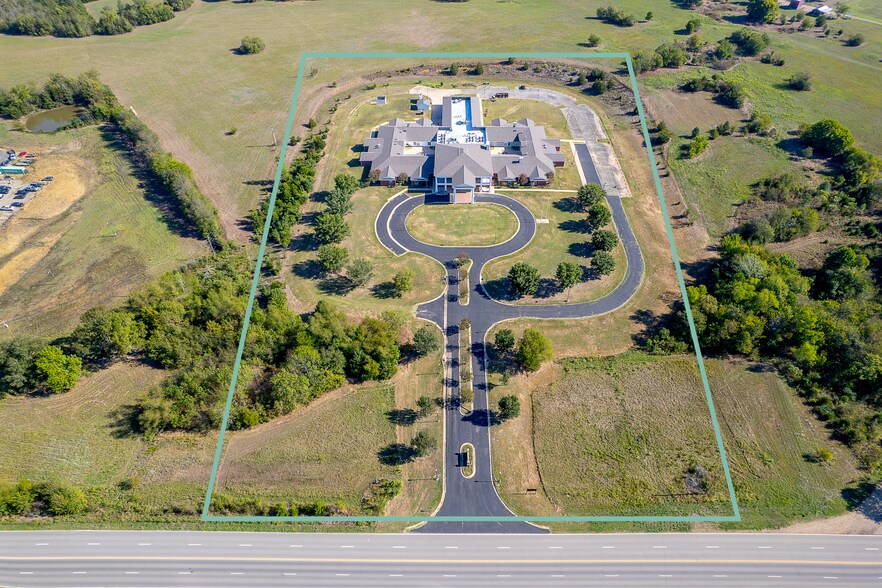 More Photos Of 2815 E Jackson St, Hugo Rehabilitation Center For Sale