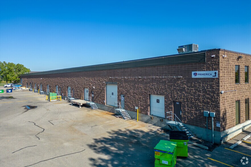 More Photos Of 1338 36th Ave NE, Calgary Warehouse For Lease