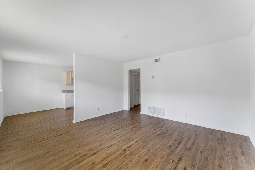 More Photos Of 2807 Observation Dr, San Antonio Apartments For Sale