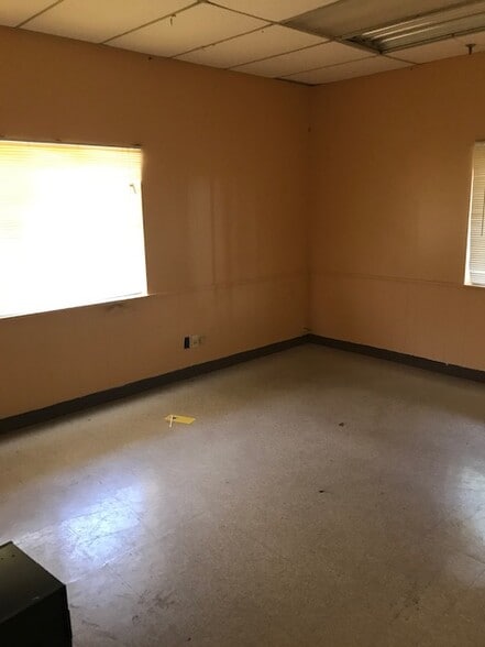 More Photos Of 1577 Mount Zion Rd, Morrow Medical For Lease