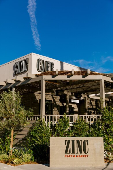 More Photos Of 8607 Melrose Ave, West Hollywood Restaurant For Lease