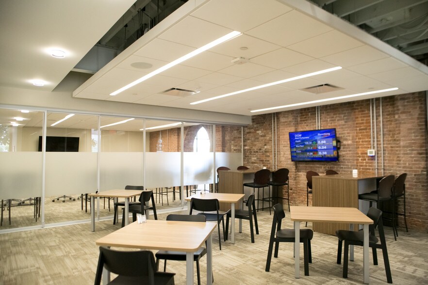 More Photos Of 700 Canal St, Stamford Office Residential For Lease