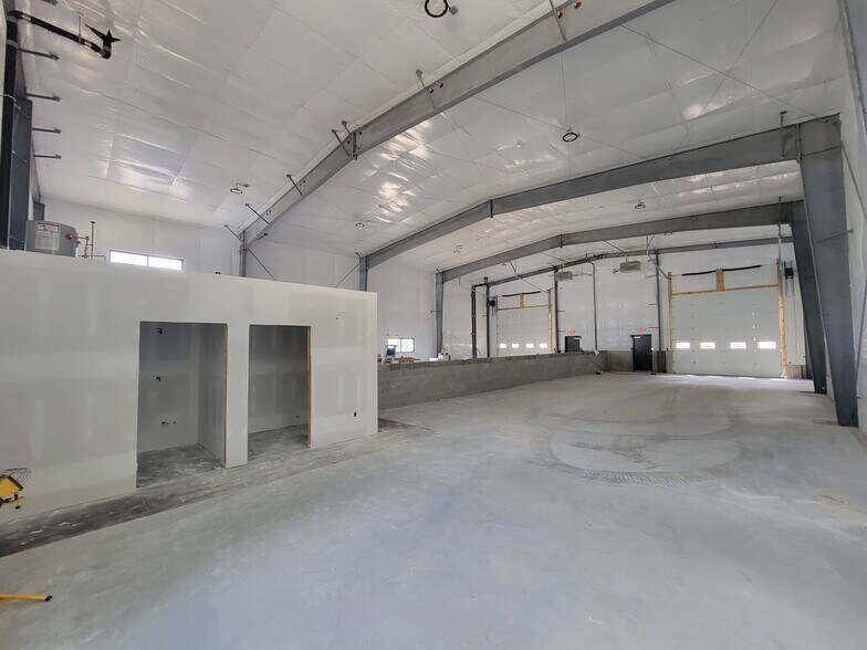 More Photos Of 50 Old Tyng Rd, Tyngsborough Warehouse For Sale