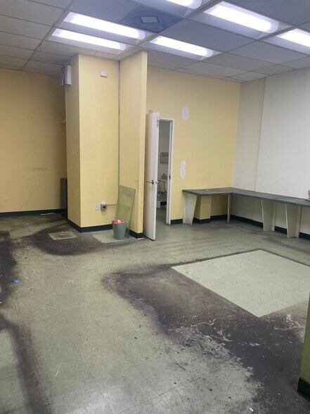 More Photos Of 6333 Wilshire Blvd, Los Angeles Medical For Lease