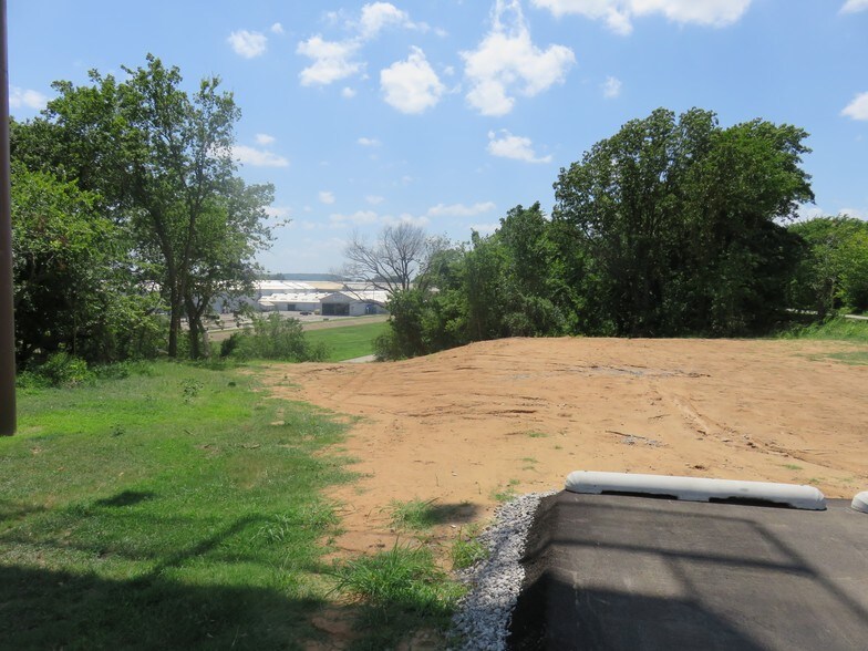 More Photos Of 104 N Gilcrease Museum Rd, Tulsa Medical For Sale