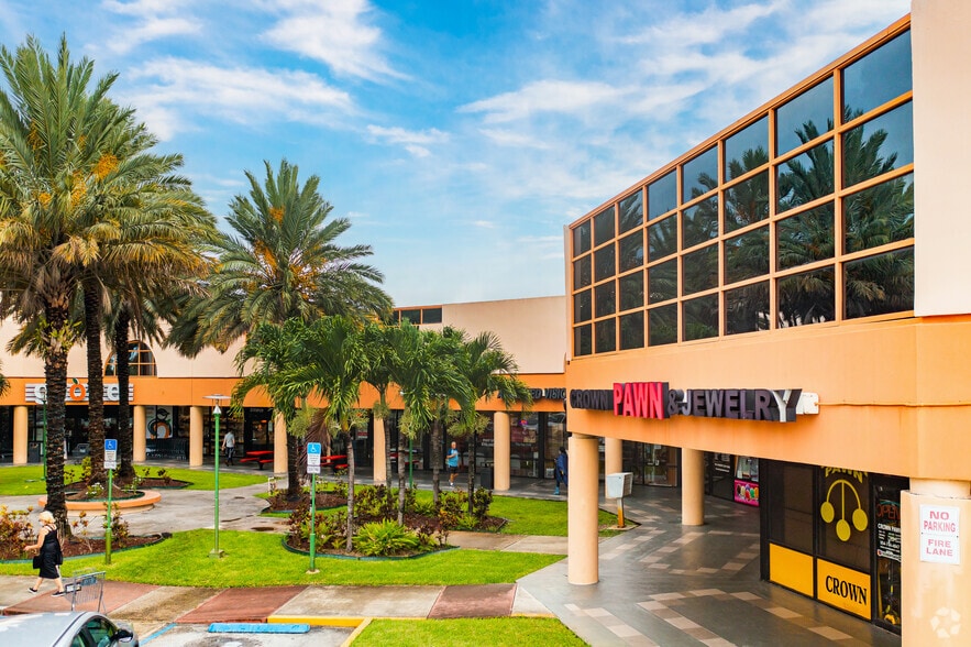 More Photos Of 2855-2921 Stirling Rd, Hollywood Unknown For Lease