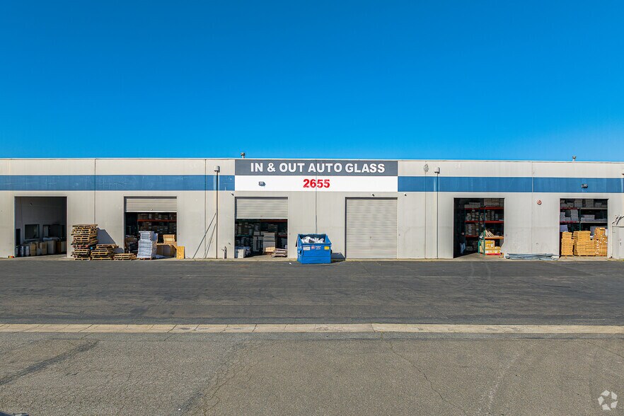 More Photos Of 2655 Land Ave, Sacramento Warehouse For Lease