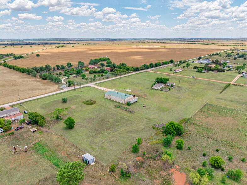 More Photos Of 22514 2930 rd, Kingfisher Industrial For Sale