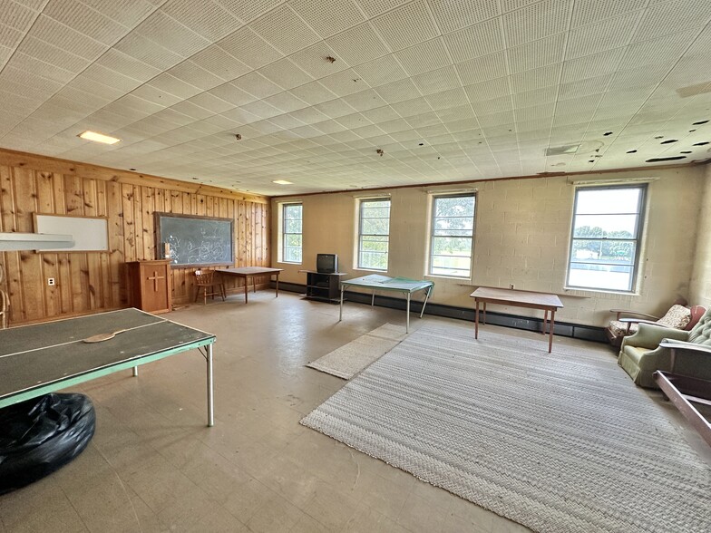 More Photos Of 206 Church St, Vienna Religious Facility For Sale