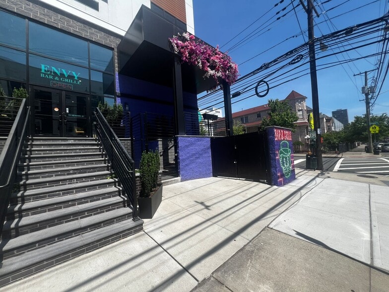 More Photos Of 50-56 Norfolk St, Newark Apartments For Lease