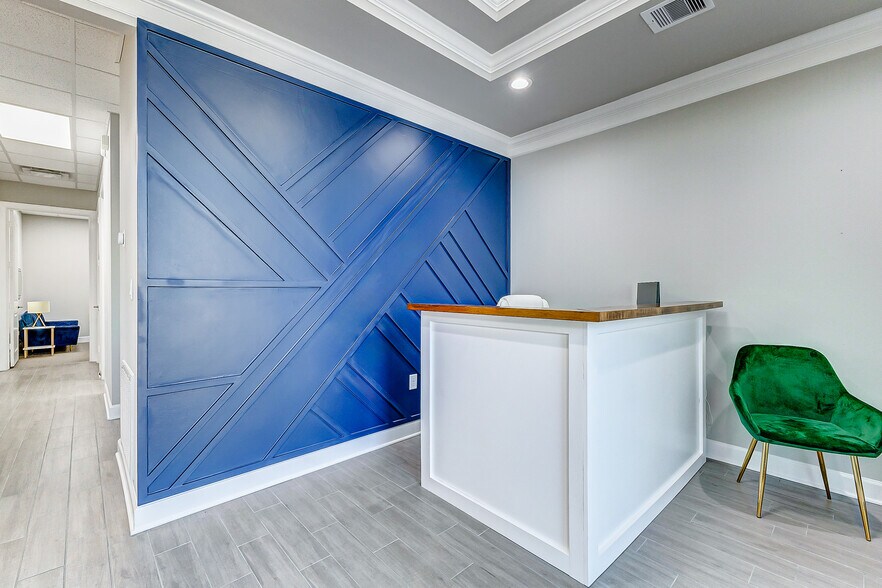 More Photos Of 26717 Westheimer Pky, Katy Medical For Sale