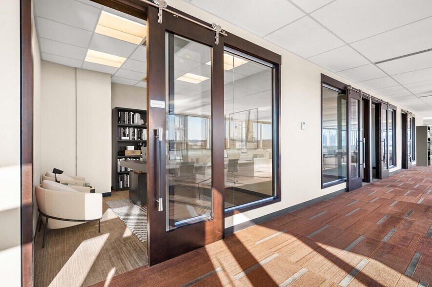 More Photos Of 505 Eagleview Blvd, Exton Unknown For Lease