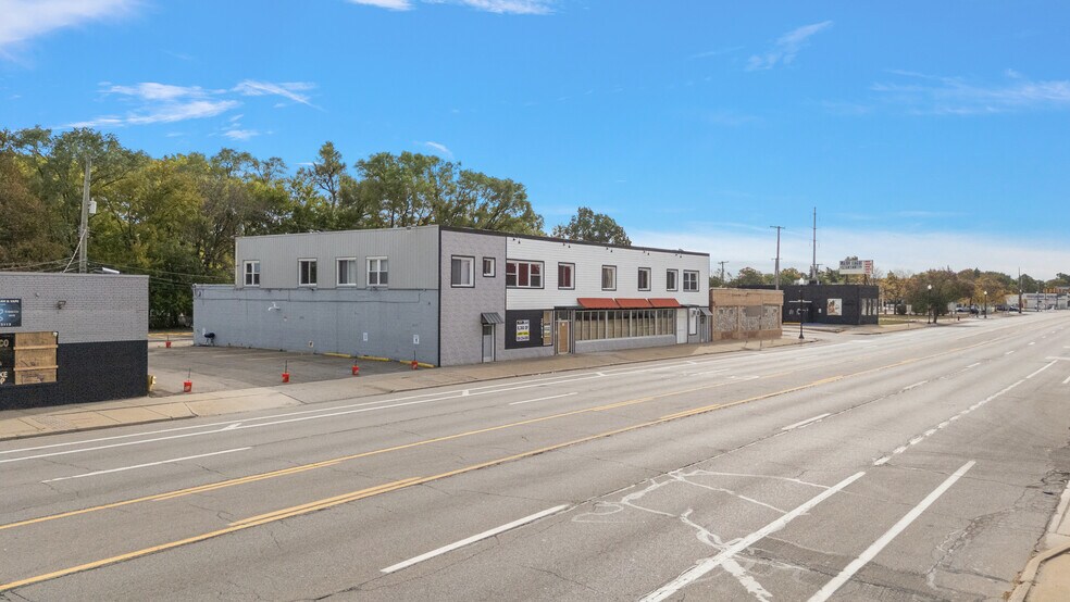 More Photos Of 20934 Van Dyke Ave, Warren Storefront Retail Residential For Lease