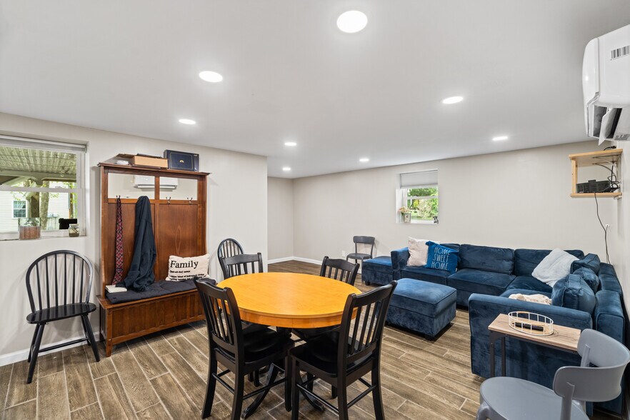 More Photos Of 217 W 28th St, Buena Vista Apartments For Sale