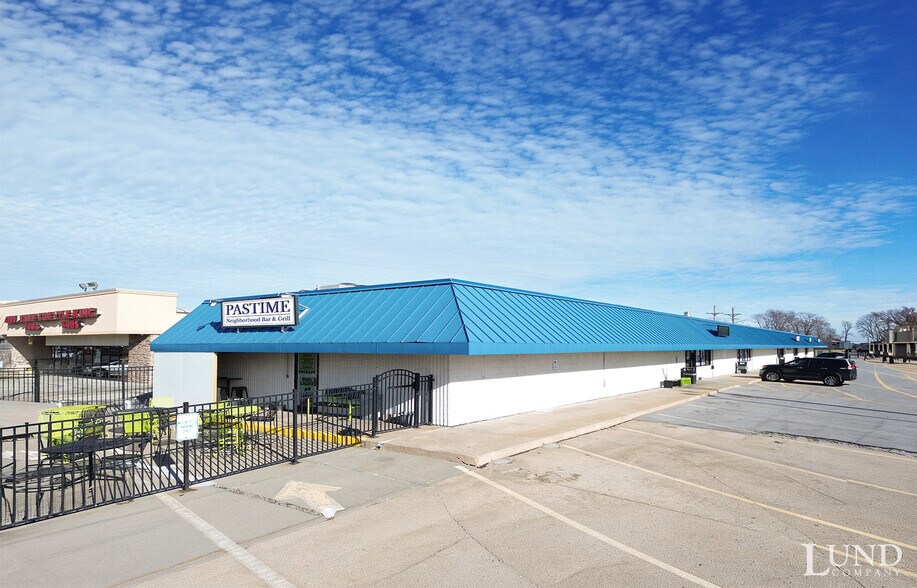 Primary Photo Of 5059-5069 S 108th St, Omaha Storefront Retail Office For Sale