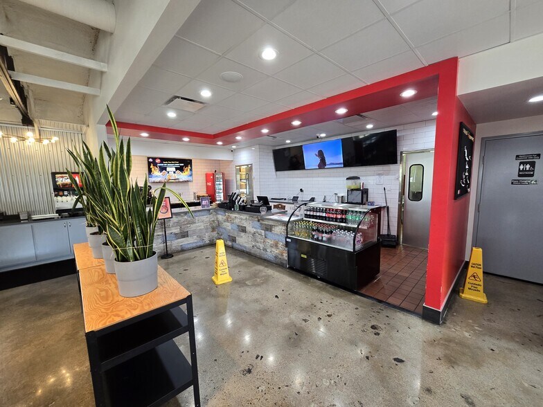 More Photos Of 4232 Highway 6 N, Houston Fast Food For Sale
