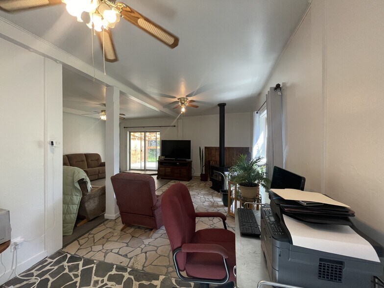 More Photos Of 1730 US Highway 287, Lander Self Storage For Sale