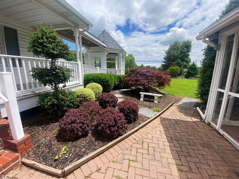 Primary Photo Of 1608 Jarrettsville Rd, Jarrettsville General Retail For Sale