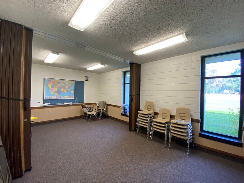 More Photos Of 7045 Farralone Ave, Canoga Park Religious Facility For Sale