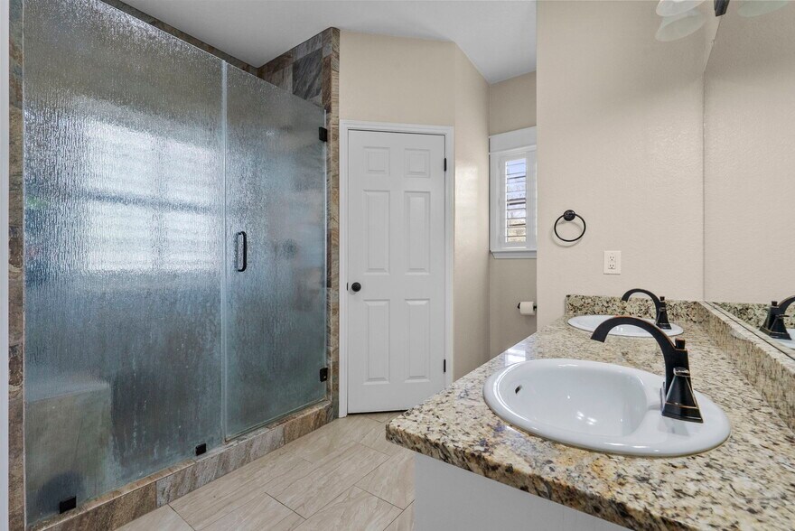 More Photos Of 539 Oak Vista Dr, Burnet Land For Sale