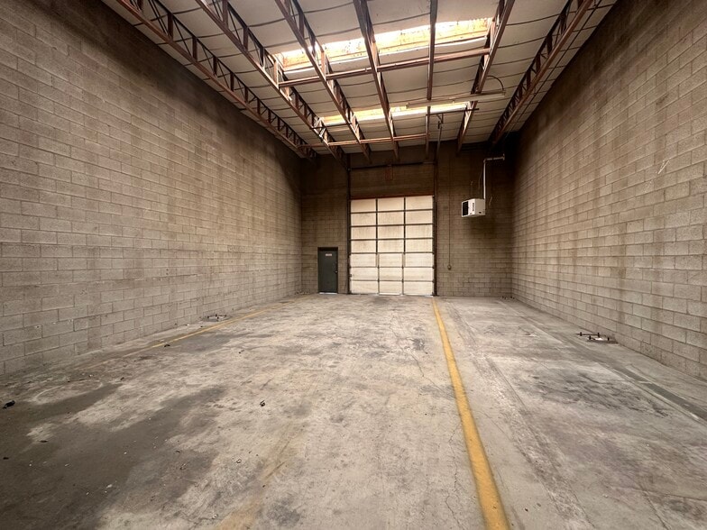 More Photos Of 352 Van Buren Ave, Salt Lake City Manufacturing For Sale