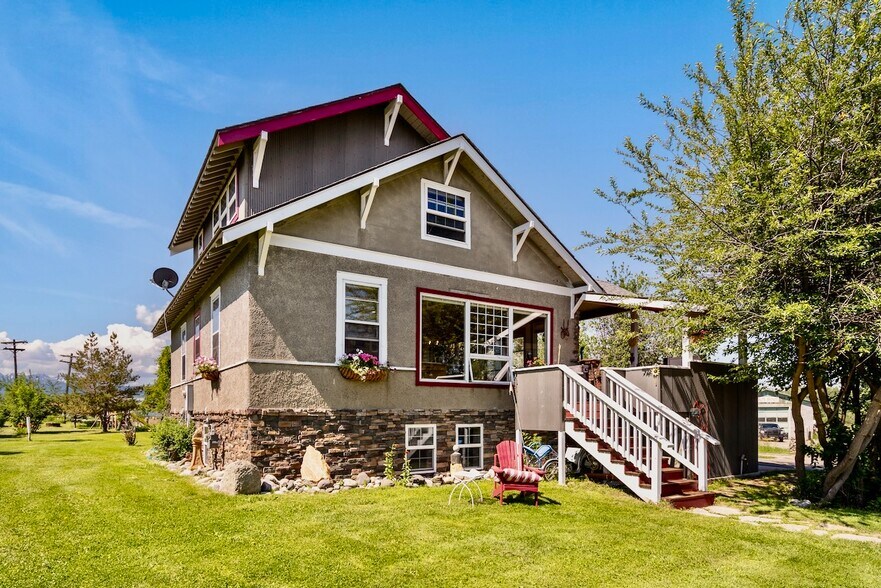 More Photos Of 76413 Gallatin Road, Gallatin Gateway Land For Sale