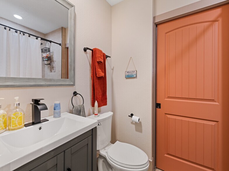 More Photos Of 62 Overbrook St, Waynesville Specialty For Sale