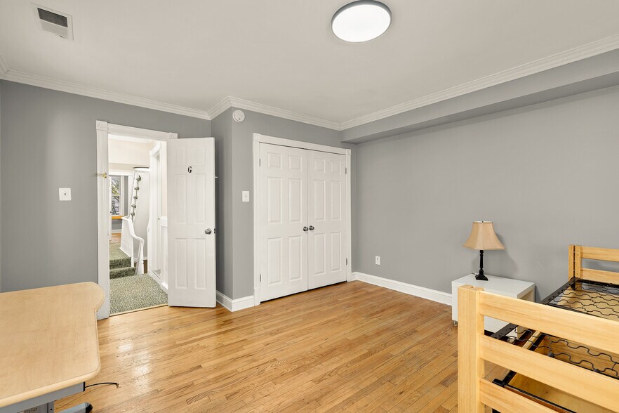 More Photos Of 228 E Capitol St NE, Washington Apartments For Sale