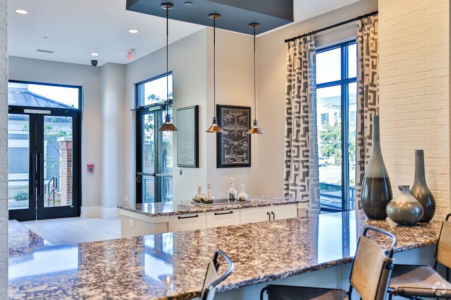 More Photos Of 7420 N Rea Park Ln, Charlotte Apartments For Lease