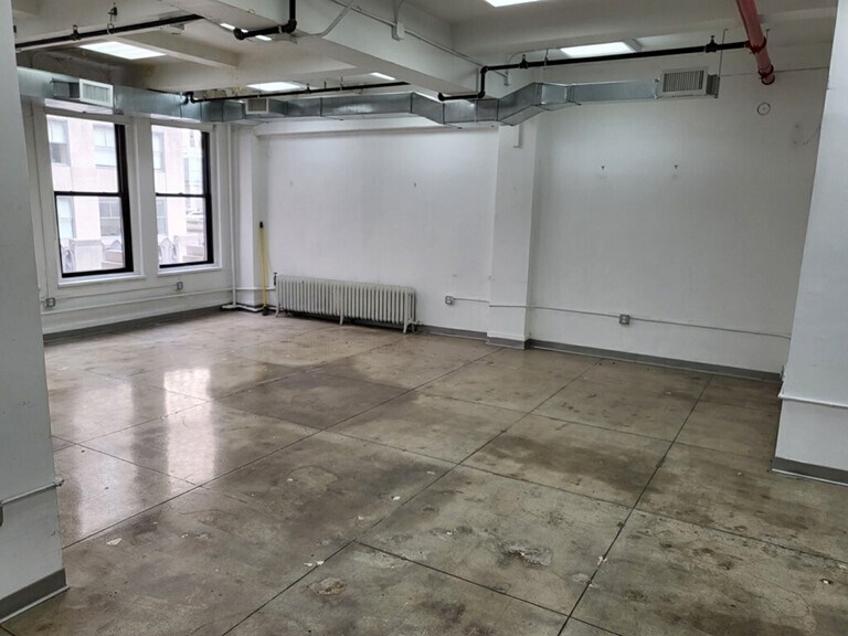 More Photos Of 64 W 48th St, New York Office For Lease