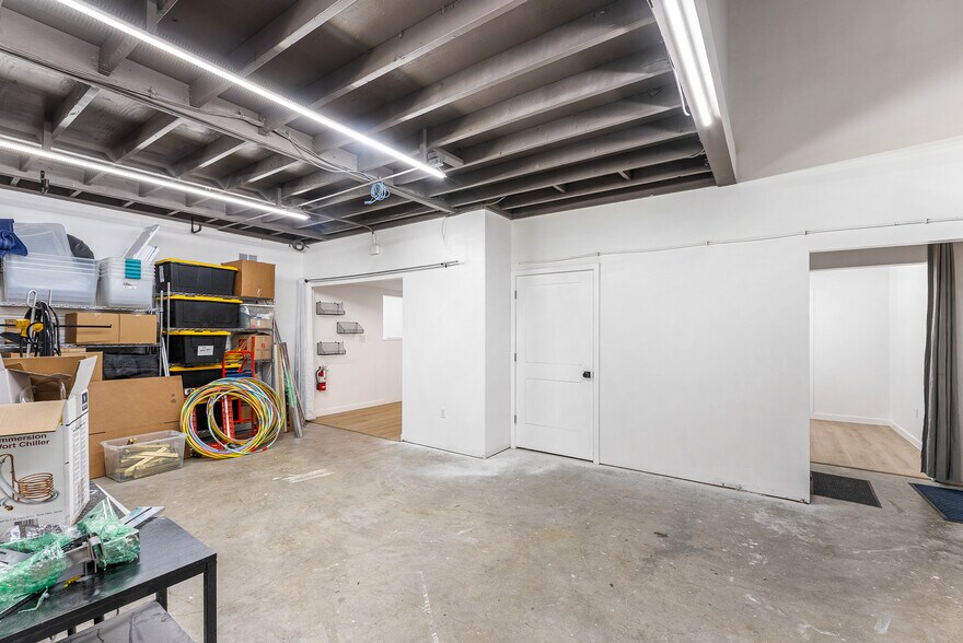 More Photos Of 967 Wray St, Knoxville Office For Sale