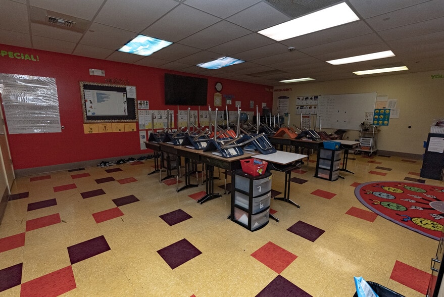 More Photos Of 8190 Pensacola Blvd, Pensacola Specialty For Sale