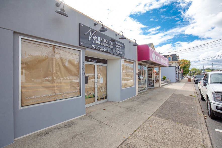 Primary Photo Of 390 Ramapo Valley Rd, Oakland Freestanding For Lease