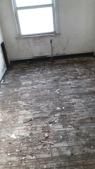 More Photos Of 1875 Forest Hills Blvd, Cleveland Apartments For Sale